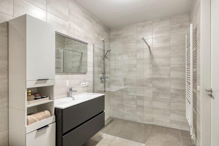 Photo 20 of J. Grootendorststraat 13