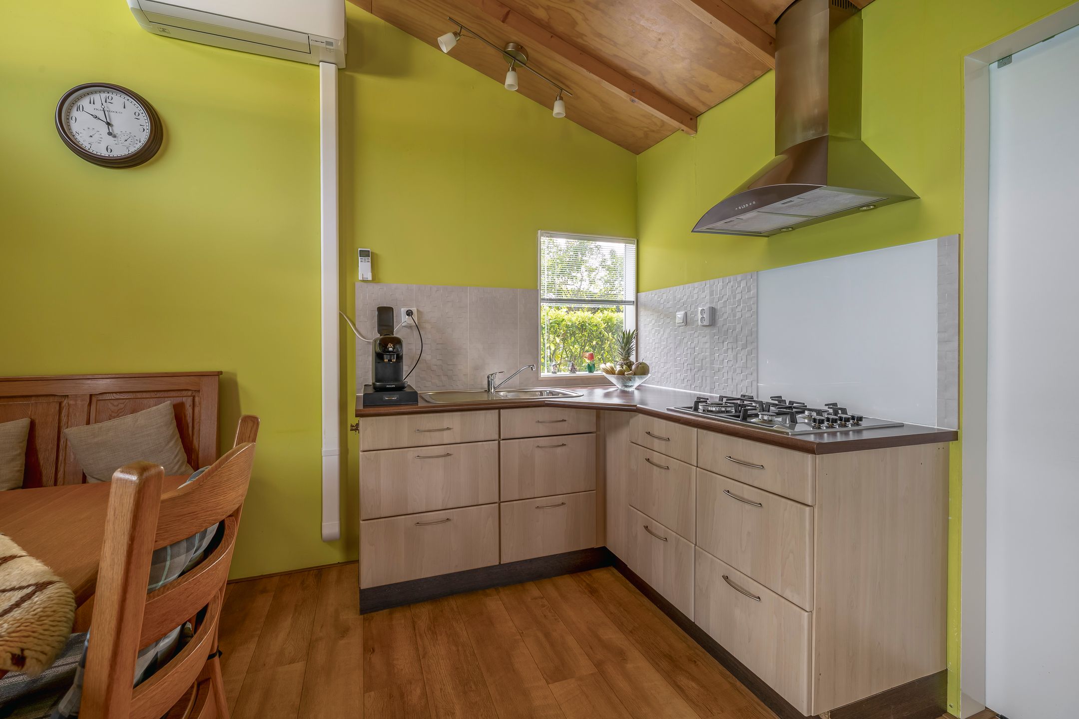 2-bedroom freehold villa in Oostvoorne — photo 3 of 5