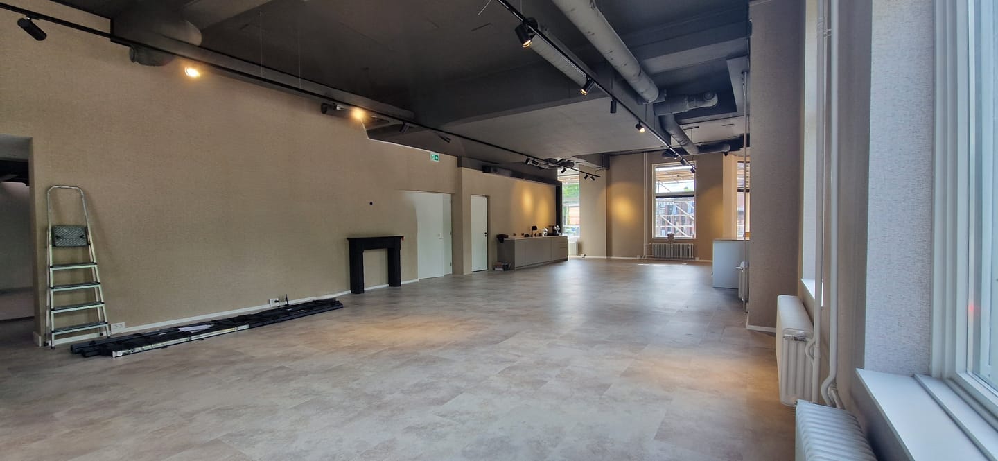 View photo 4 of Westdam 3-E