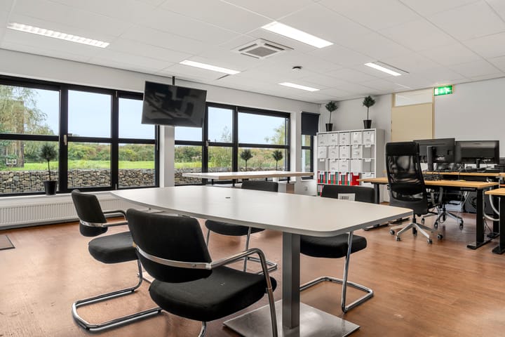 Exa 10, Zevenaar