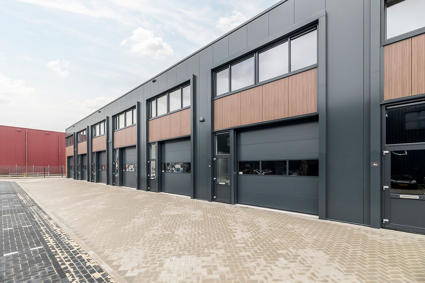 View photo 1 of Everdenberg 4-A