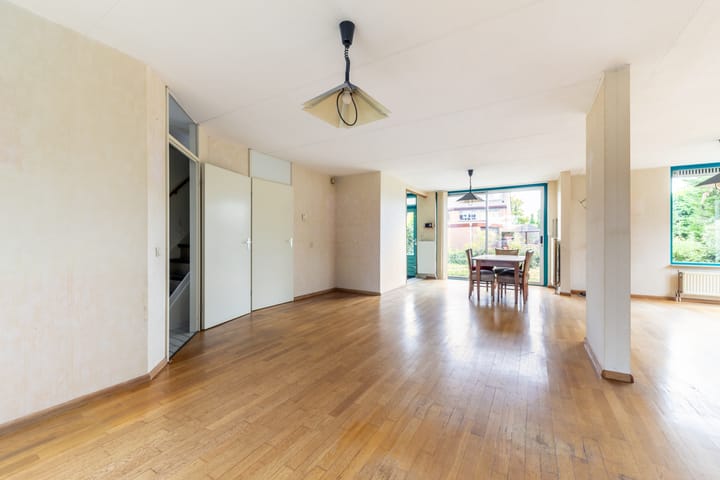 Foto 13 van Van Lottomstraat 1