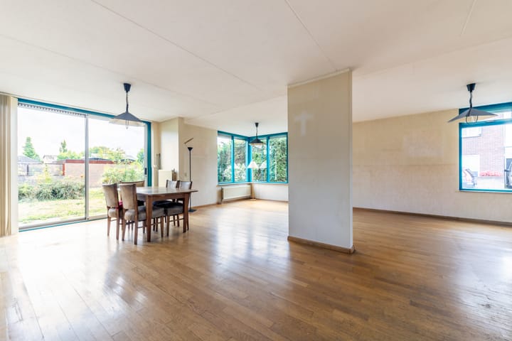 Foto 12 van Van Lottomstraat 1