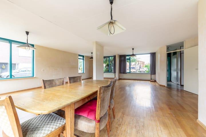 Foto 19 van Van Lottomstraat 1