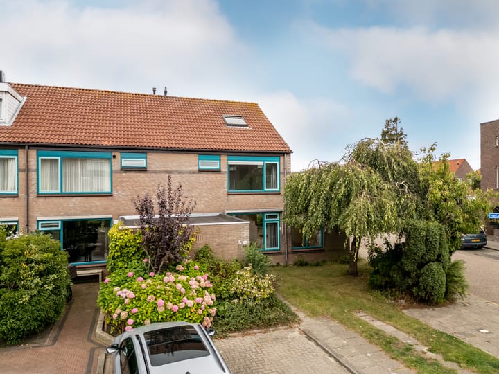 Foto 42 van Van Lottomstraat 1