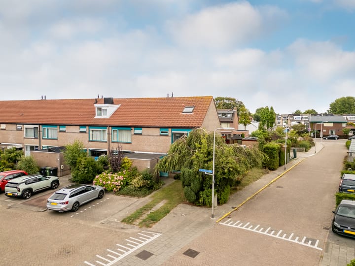 Foto 45 van Van Lottomstraat 1