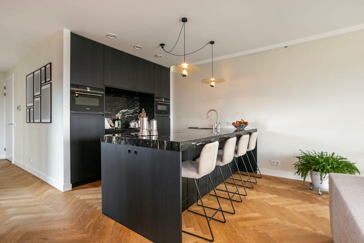 Foto 9 van Madridstraat 216