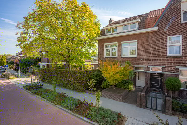 Photo 29 of Mirbachstraat 8