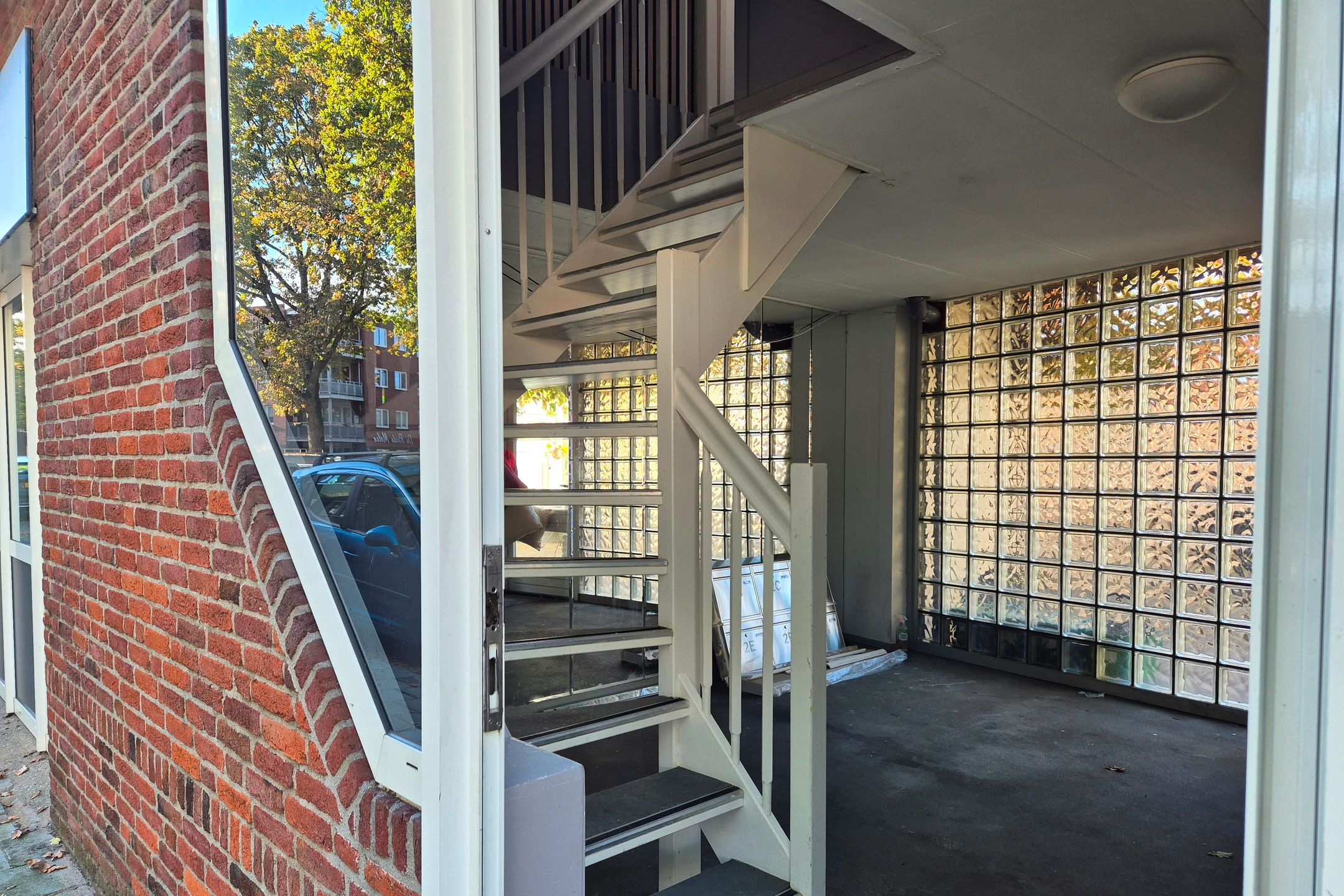 Photo 3 of Bankastraat 2-D