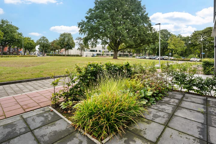 Foto 33 van Bendienplein 14