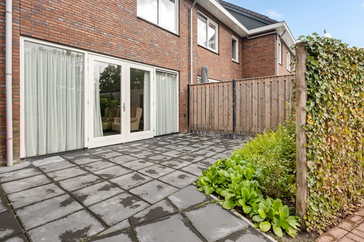 Foto 40 van Bendienplein 14