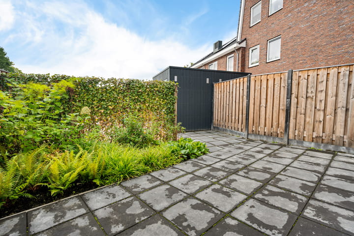 Foto 42 van Bendienplein 14