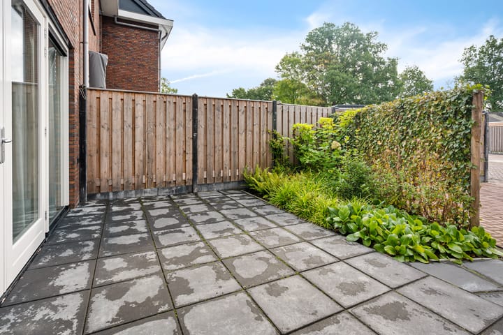 Foto 41 van Bendienplein 14