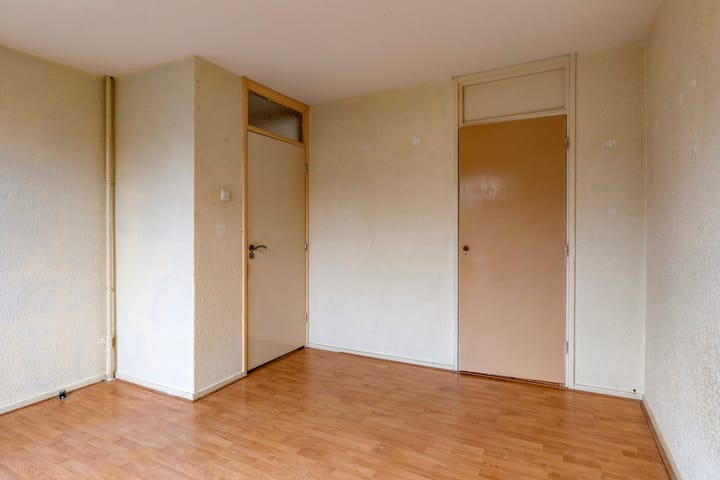 Photo 16 of Schubertstraat 15