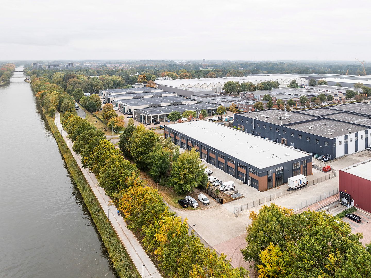 View photo 3 of Everdenberg 4-G