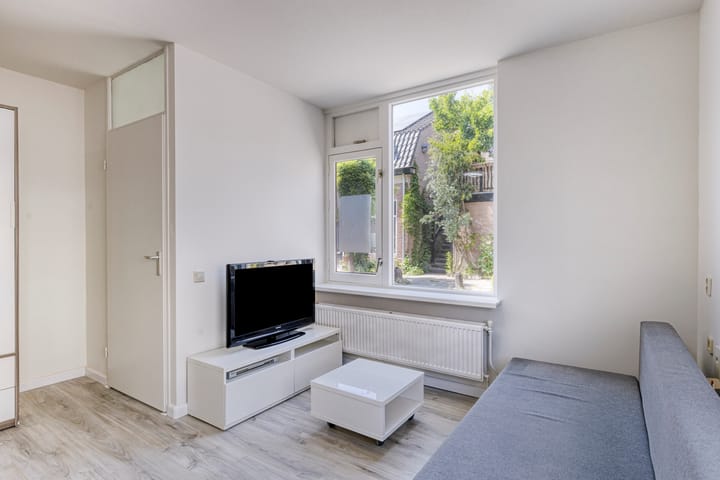 Photo 9 of Veldstraat 2