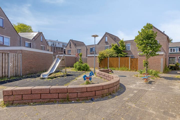 Photo 23 of Veldstraat 2