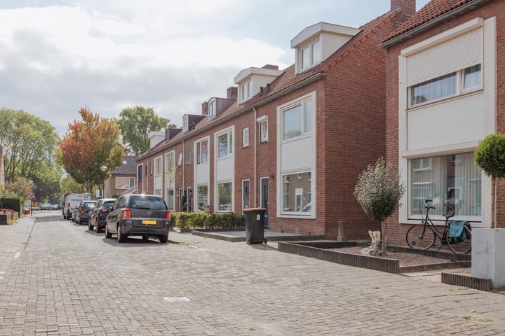 Foto 15 van Graaf Willem I straat 21