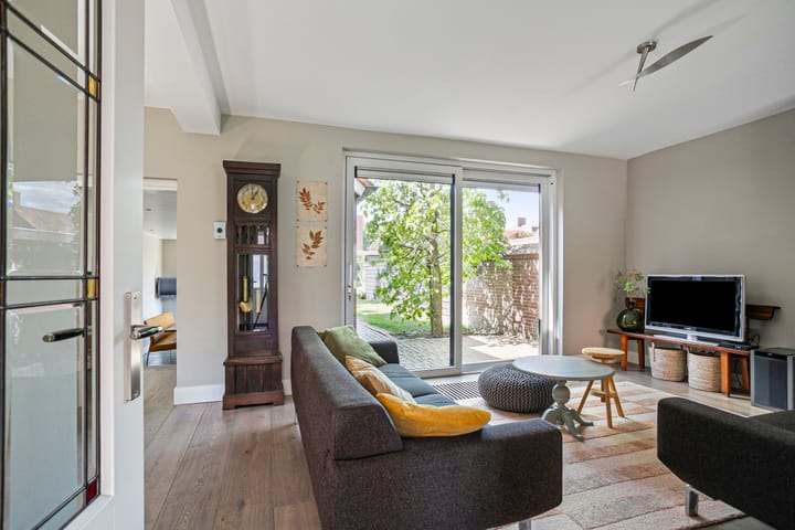 Foto 6 van Nassaustraat 10