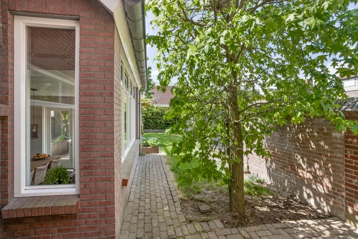 Foto 35 van Nassaustraat 10