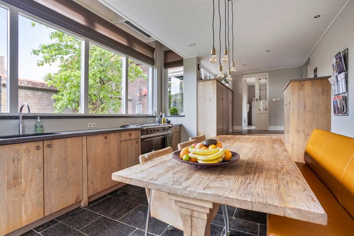 Foto 13 van Nassaustraat 10