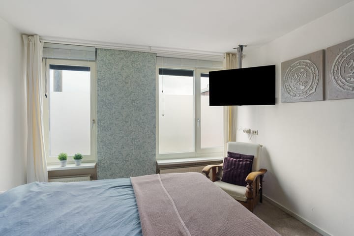 Foto 19 van Bronmos 54