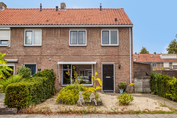 Photo 2 of Altstraat 11