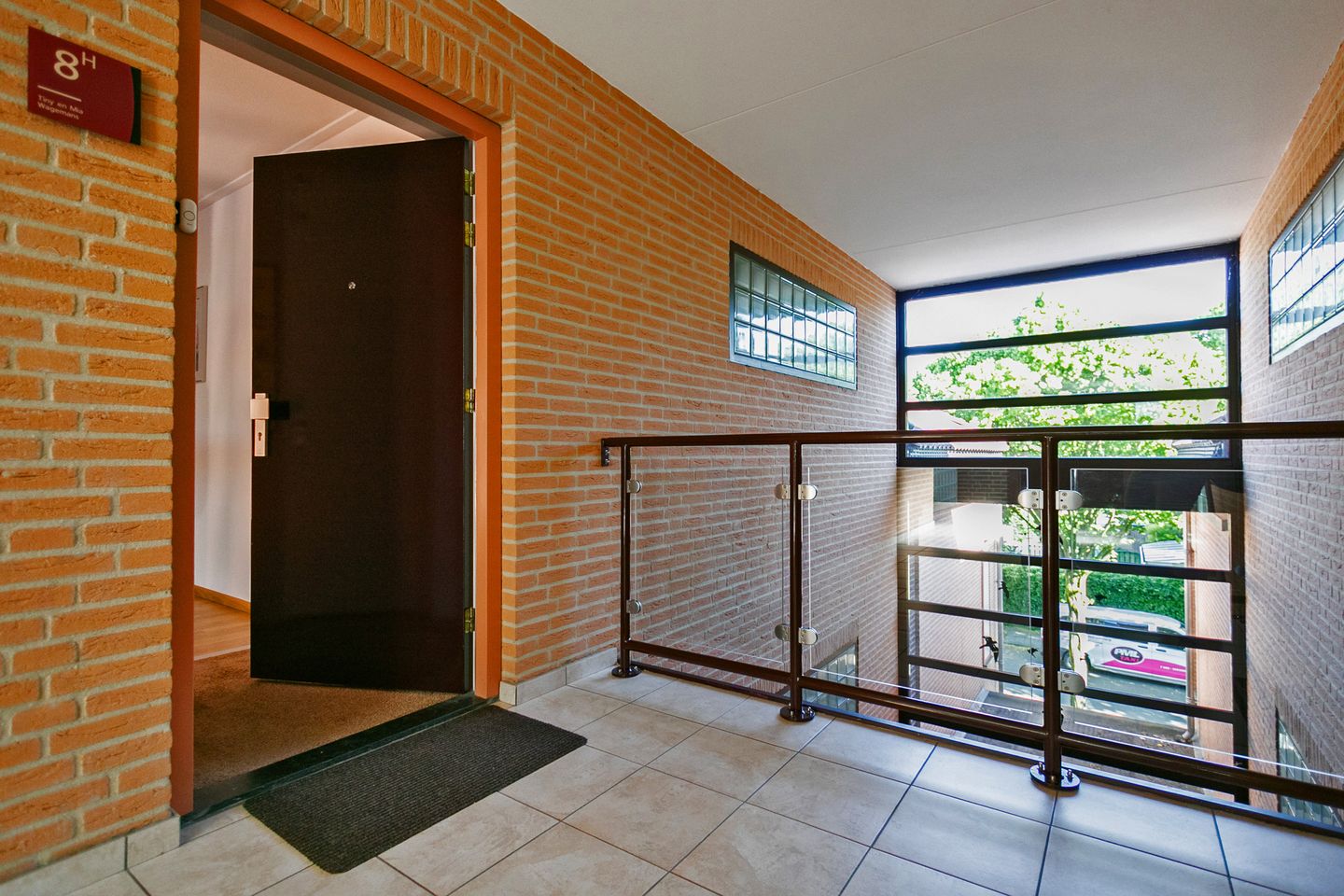 Foto 4 van Valenakkerweg 8-H