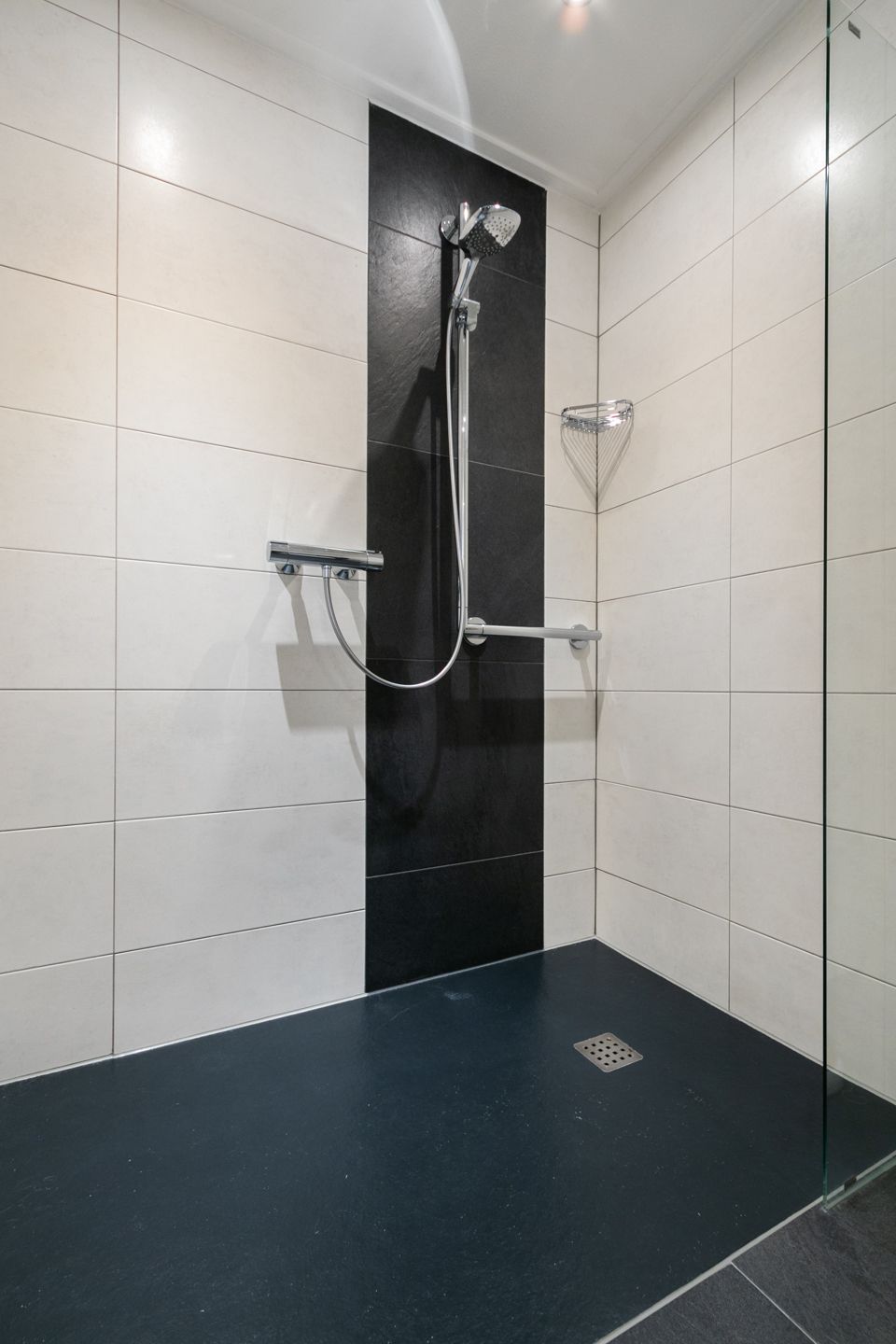 Foto 20 van Valenakkerweg 8-H