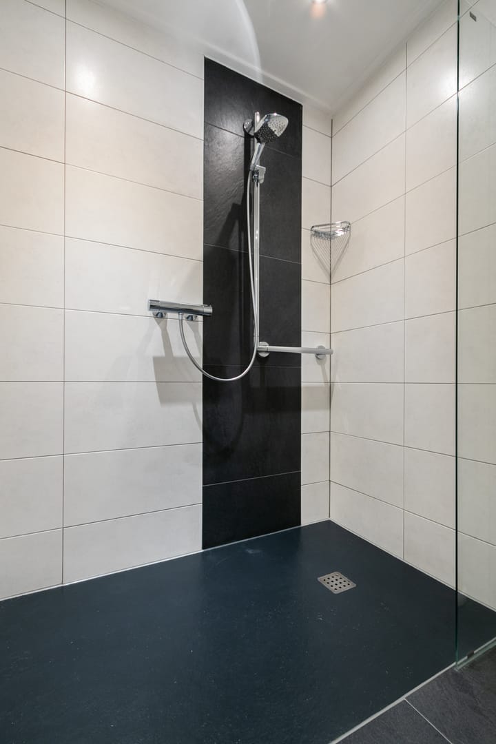 Foto 20 van Valenakkerweg 8-H