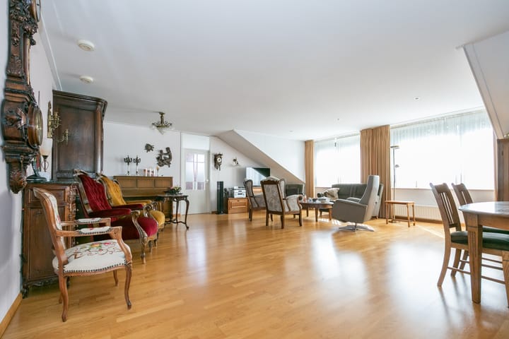 Foto 24 van Valenakkerweg 8-H