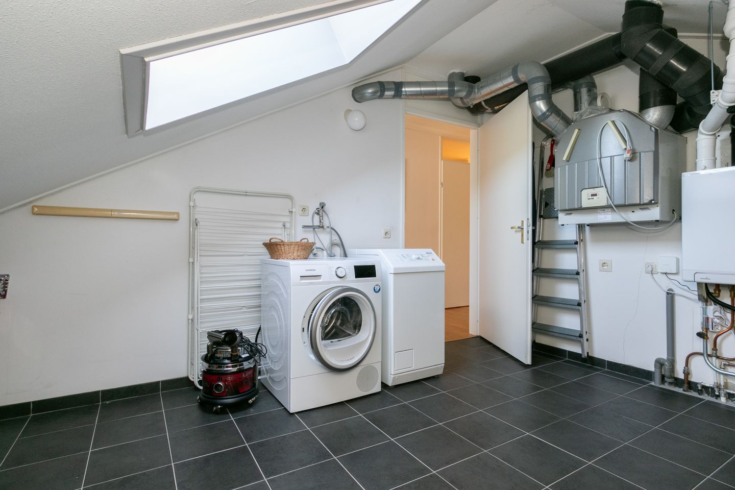 Foto 29 van Valenakkerweg 8-H