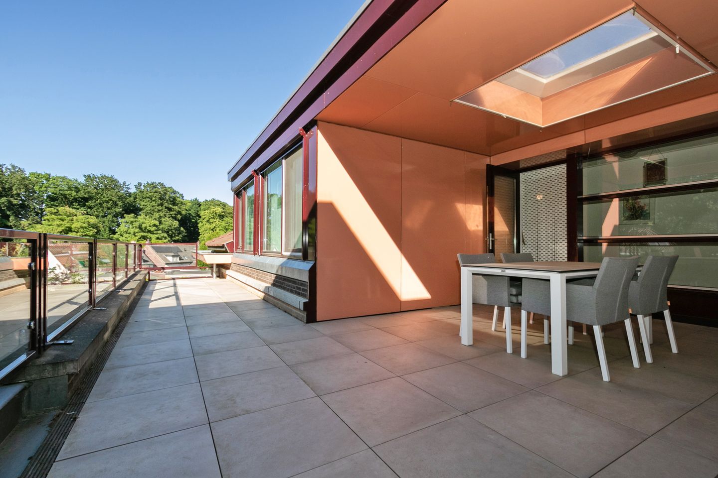 Foto 10 van Valenakkerweg 8-H