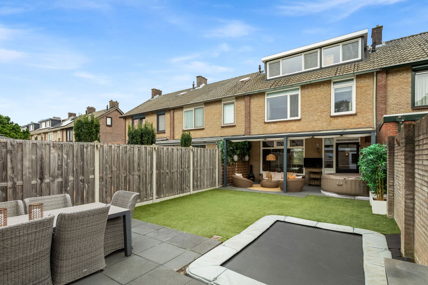 Foto 19 van Rode Baan 28