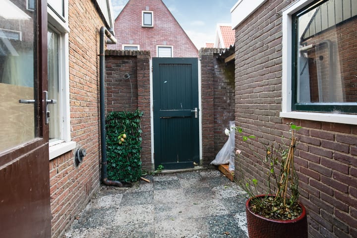 Foto 22 van W J Tuijnstraat 1