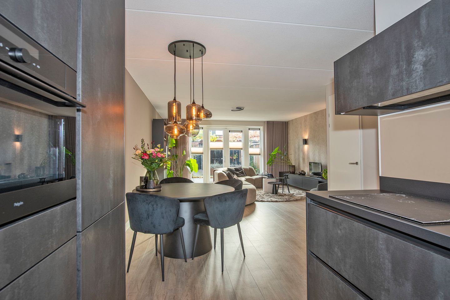 Photo 10 of Athenestraat 29
