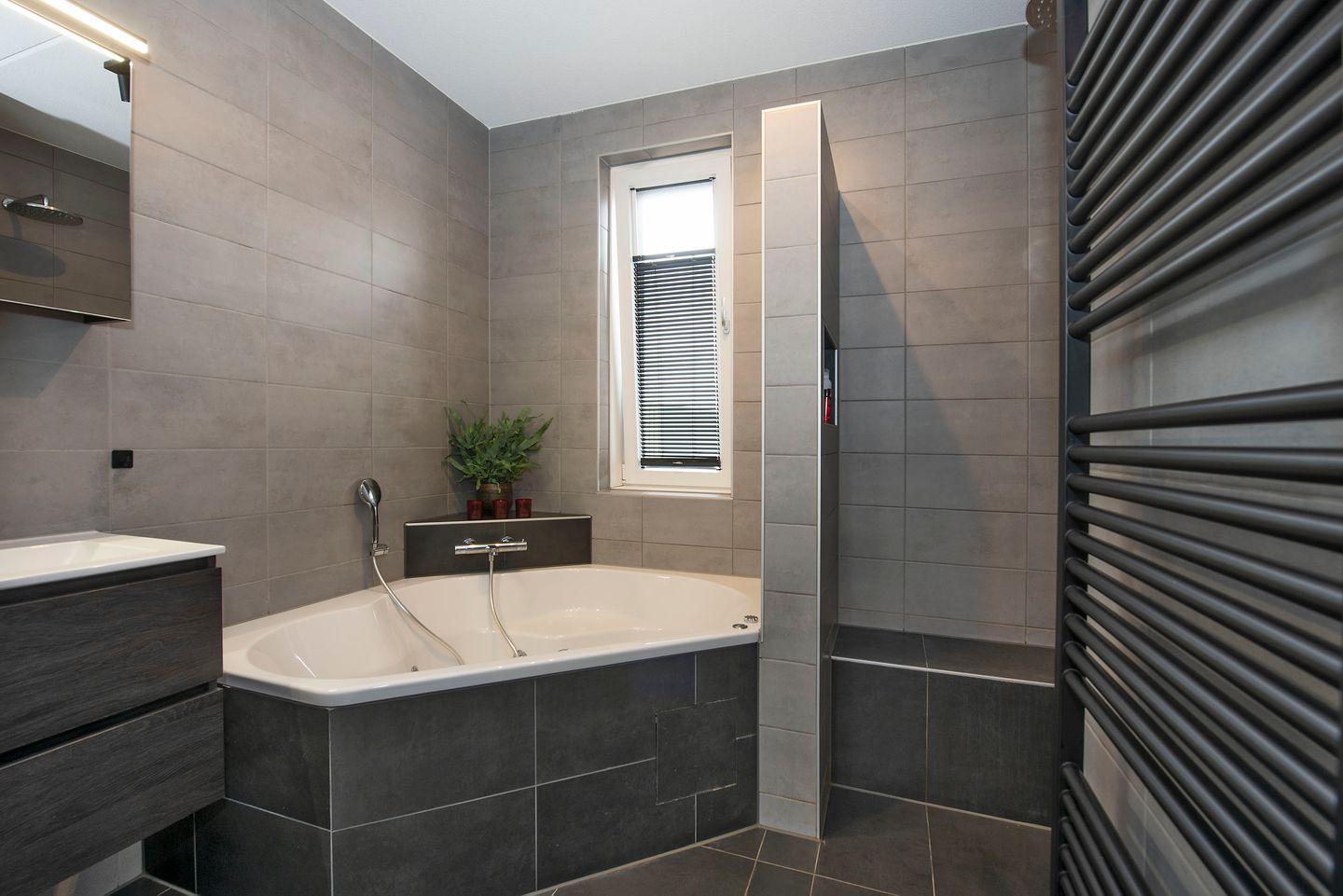 Photo 19 of Athenestraat 29