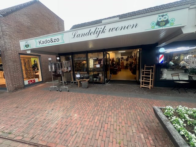 Bekijk foto 3 van Middenbaan 86