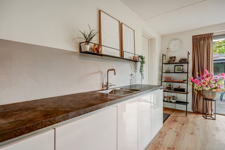 Foto 16 van Leliestraat 92