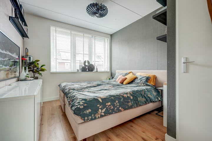 Foto 23 van Leliestraat 92