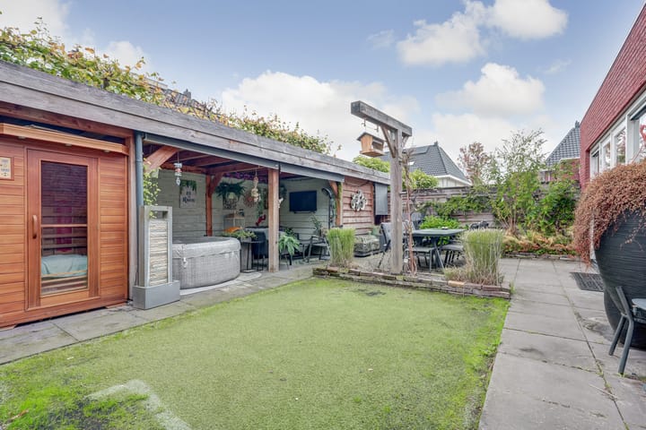 Foto 39 van Leliestraat 92