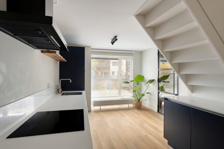 Foto 10 van Emily Brontësingel 131