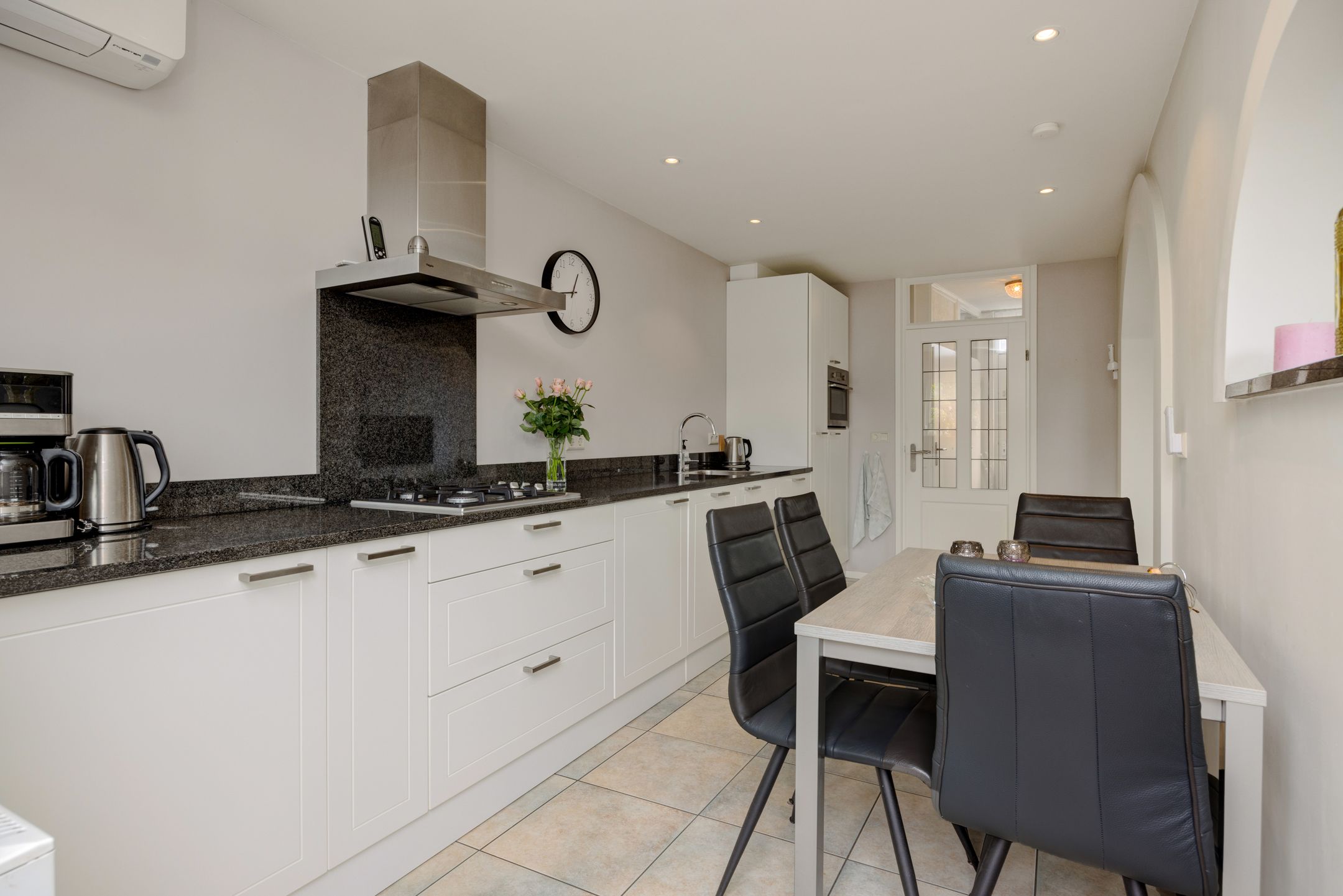 Photo 9 of Klaproosstraat 30