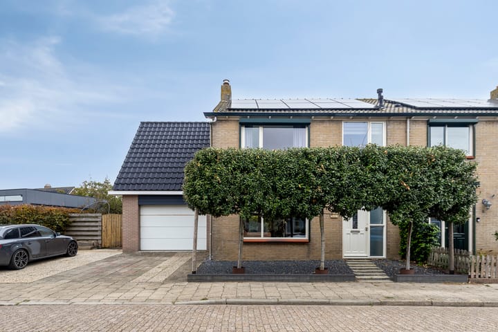 Photo 2 of Kerkstraat 3