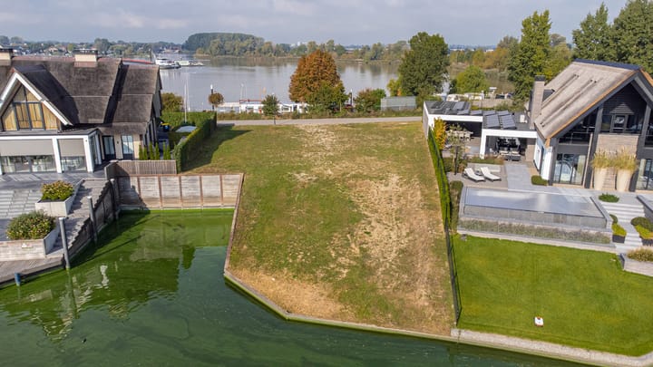 Photo 5 of Waterfront 16