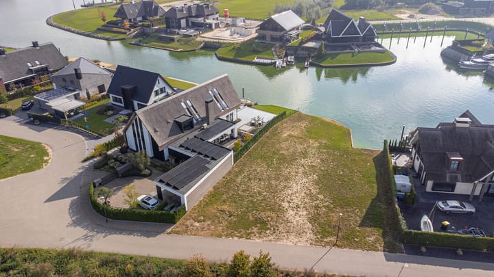 Photo 7 of Waterfront 16