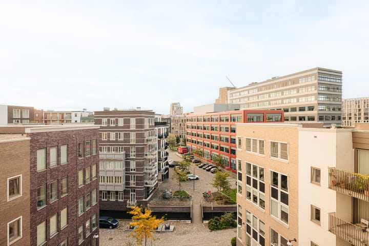 Foto 5 van Theo van Doesburghof 96