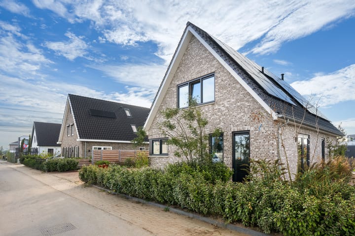 Photo 5 of Wilhelmina Voorwindenkade 12