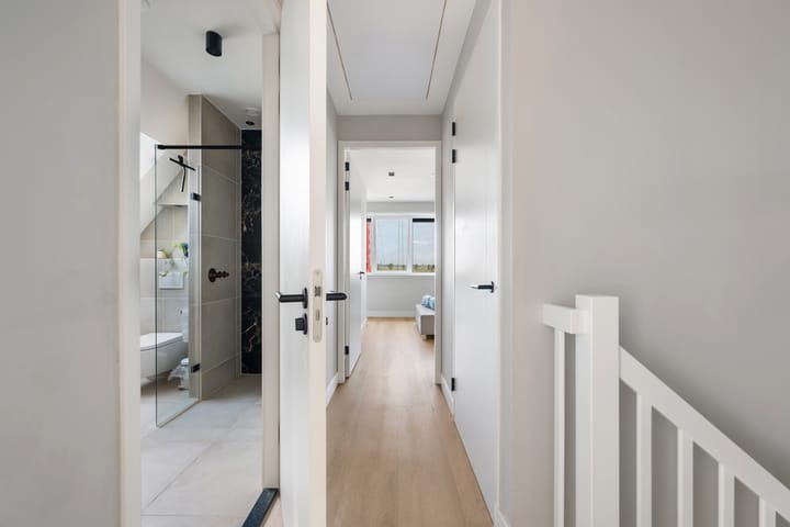 Photo 29 of Wilhelmina Voorwindenkade 12