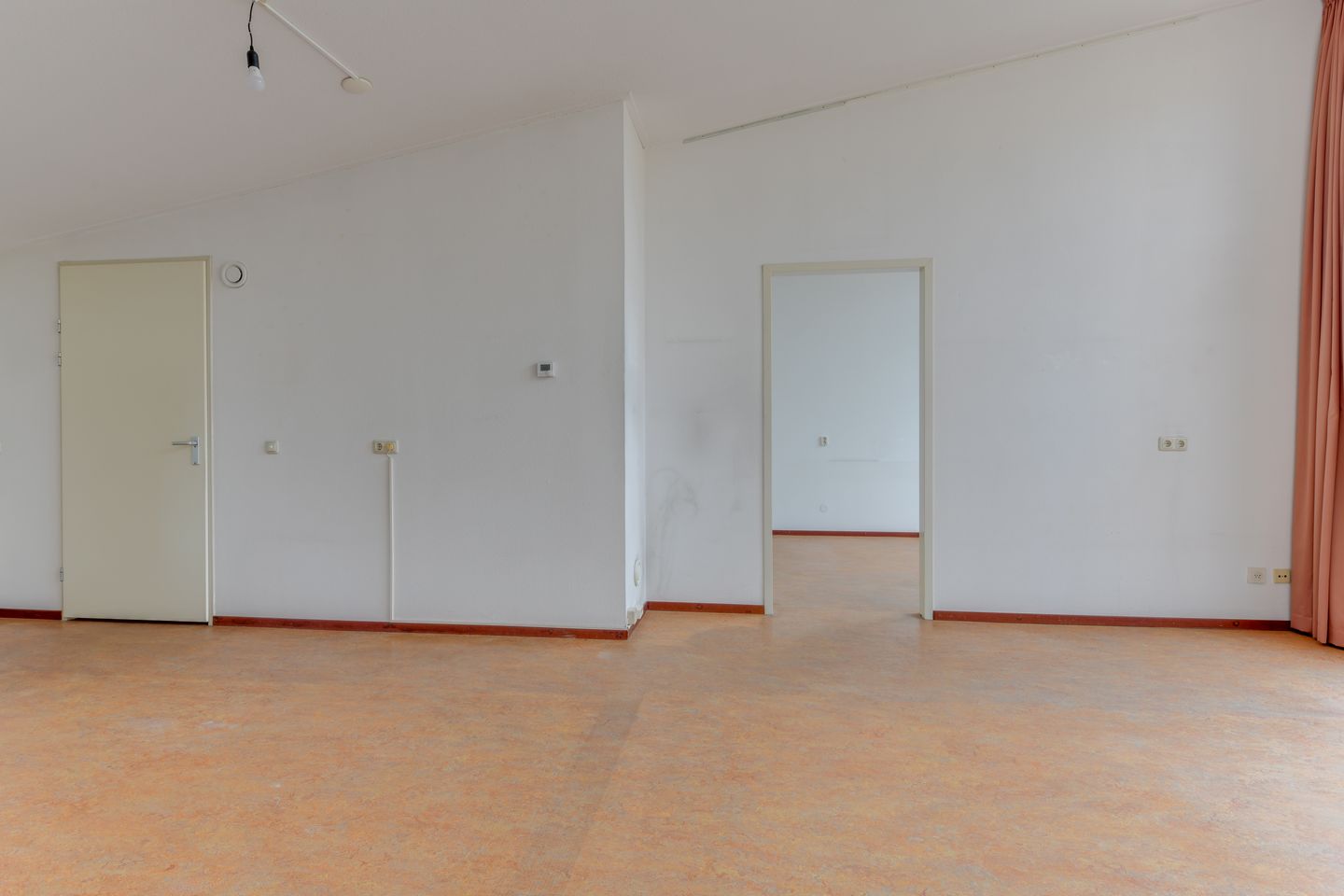 Foto 10 van Albast 12